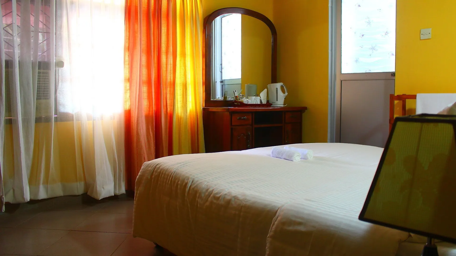 Sage Fortress Negombo 3*,